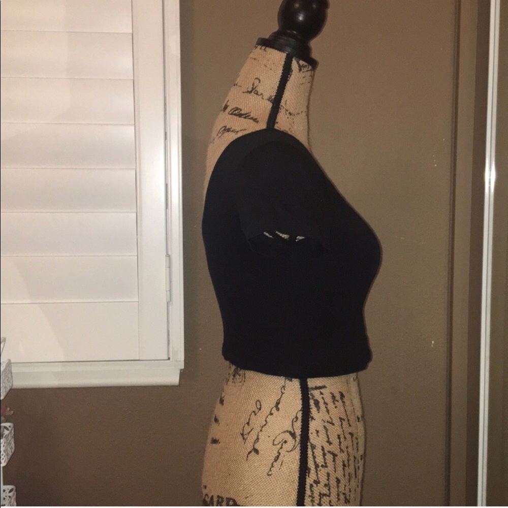 Black brandy melville crop tee